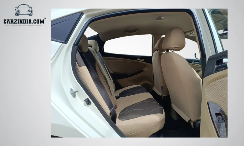 Car Photo 4