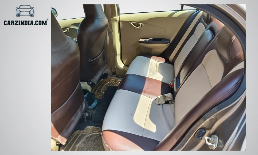 Car Photo 8
