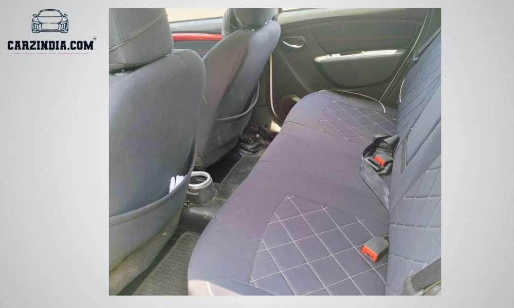Car Photo 4