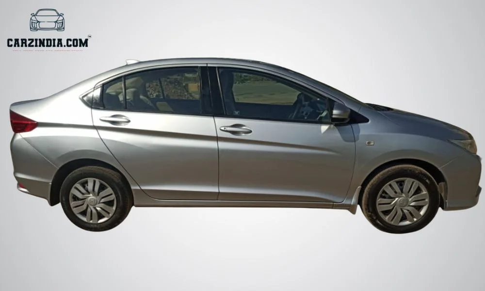 Car Photo 6