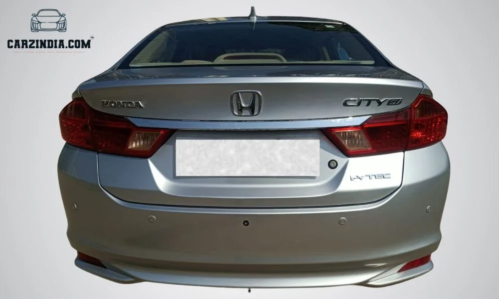 Car Photo 7