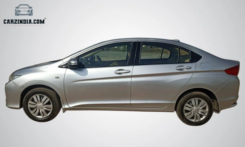 Car Photo 10