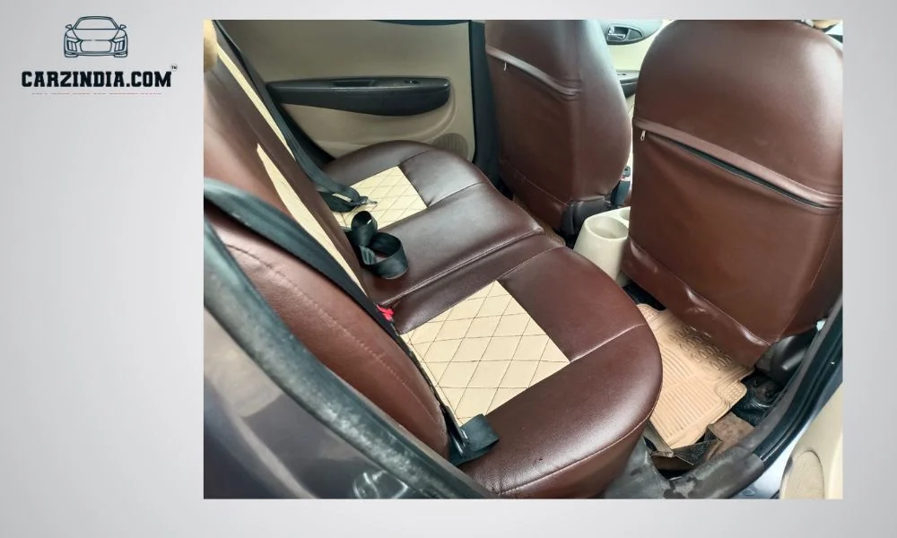 Car Photo 6