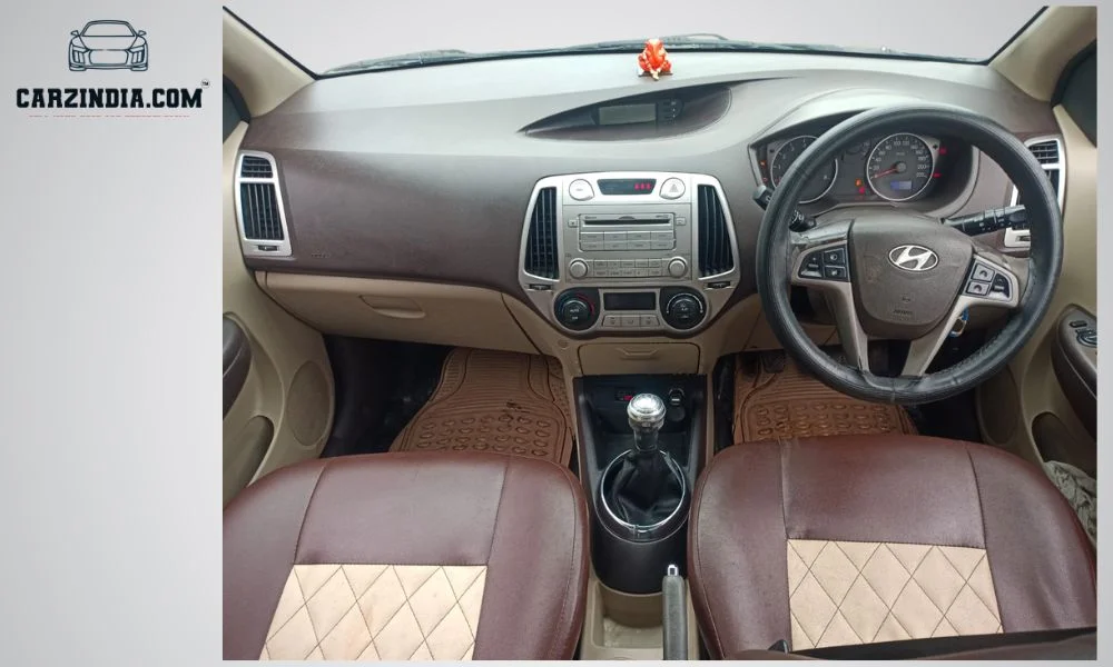 Car Photo 9