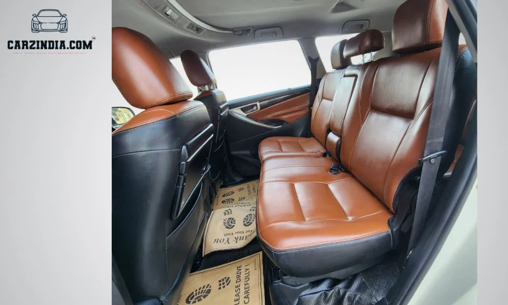 Car Photo 7
