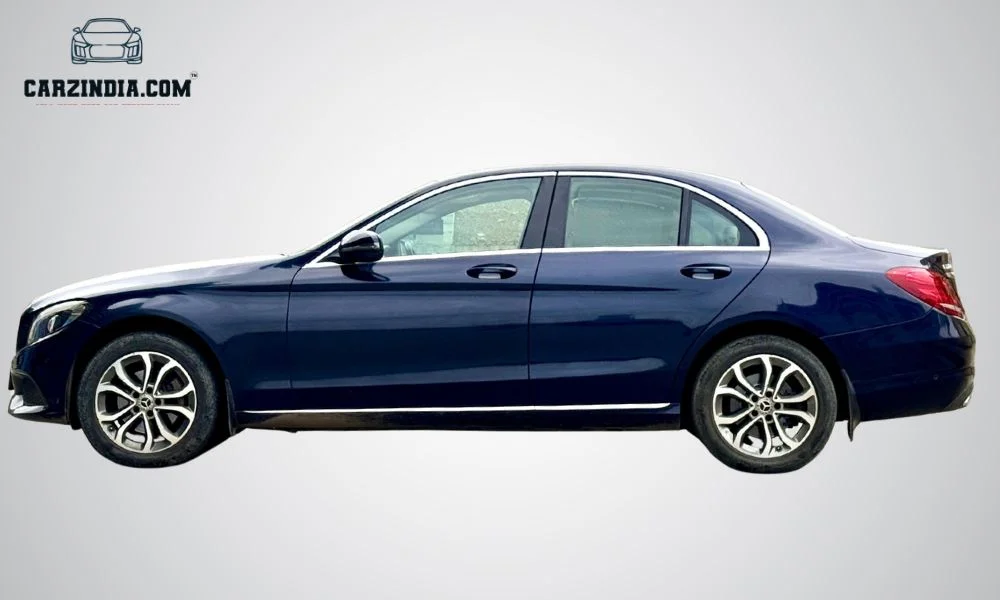 Car Photo 4