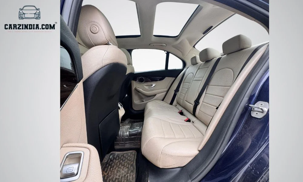 Car Photo 6
