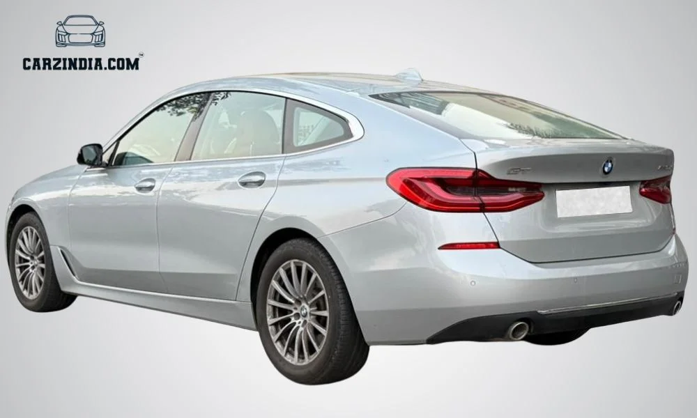 Car Photo 6