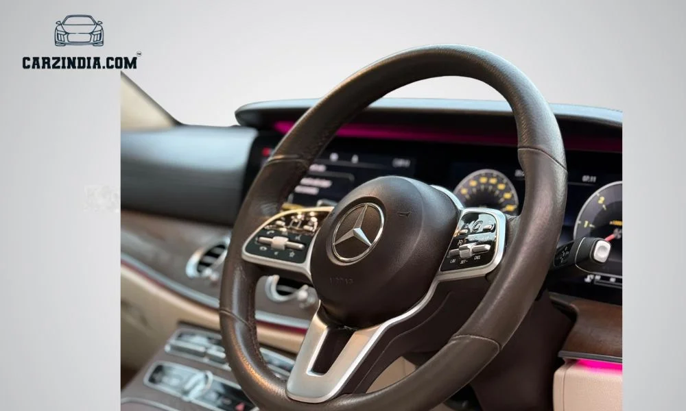 Car Photo 10