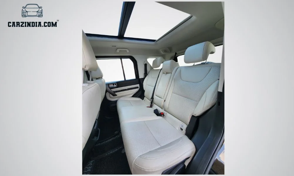 Car Photo 9