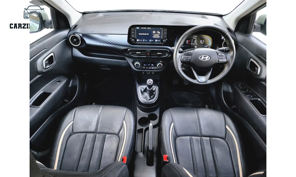 Car Photo 9