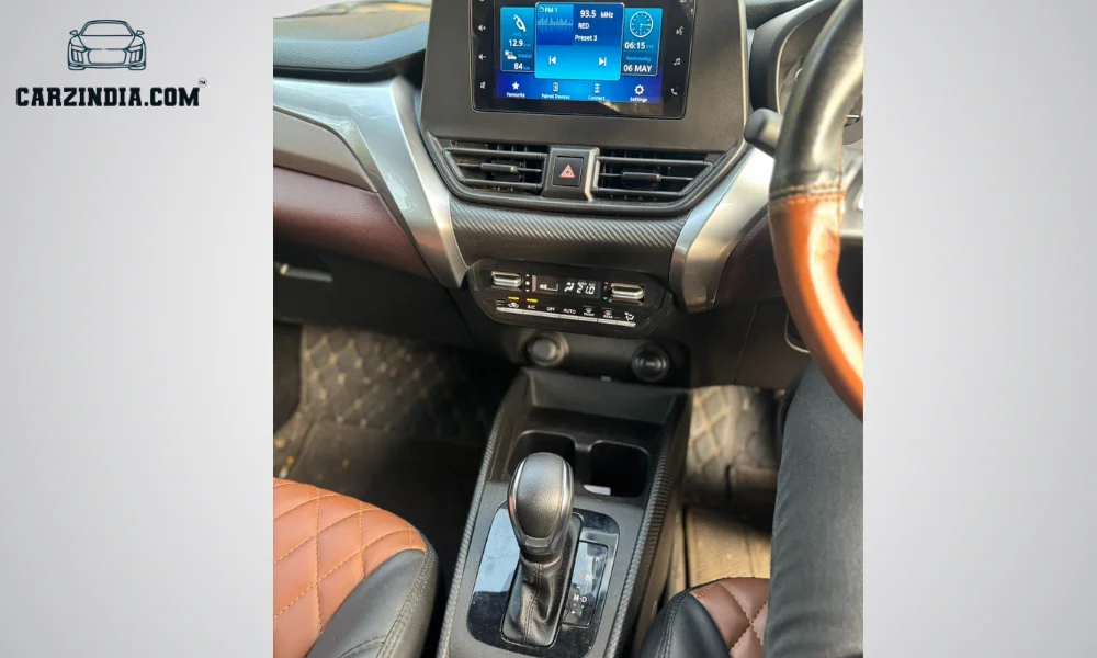Car Photo 7