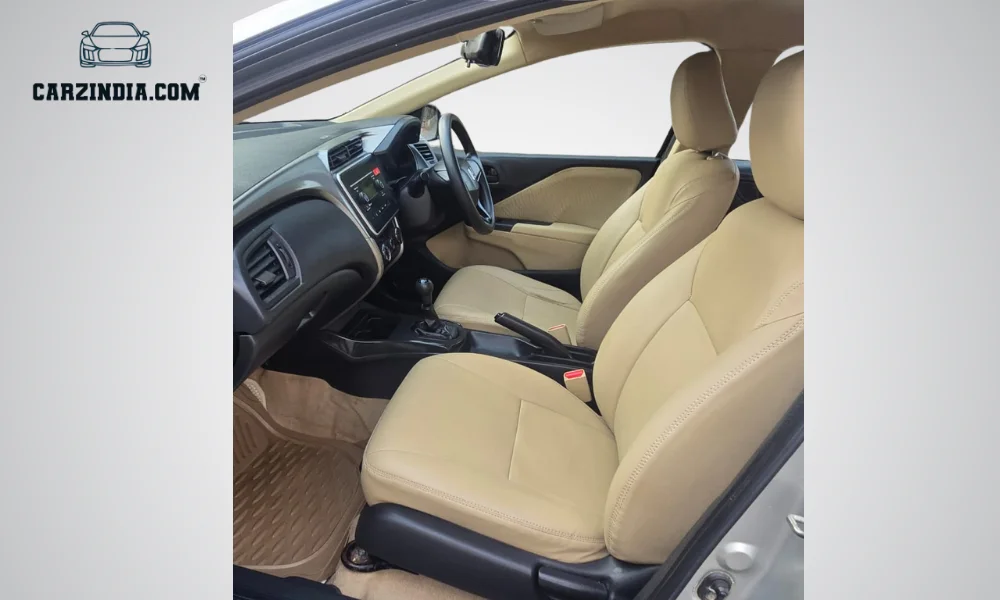 Car Photo 8