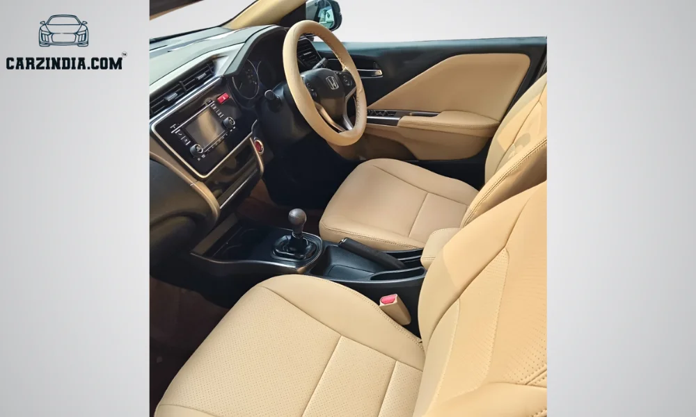 Car Photo 6