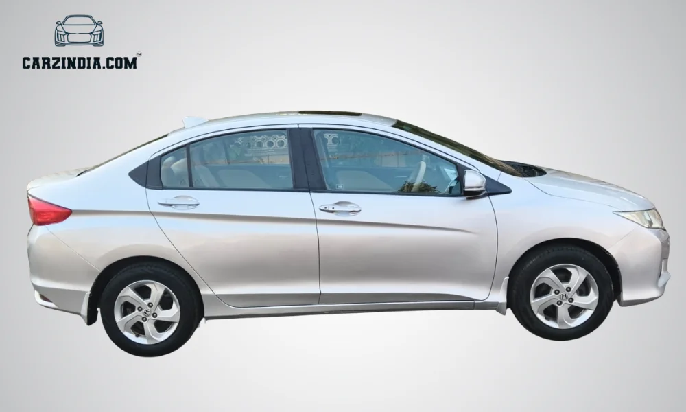 Car Photo 8