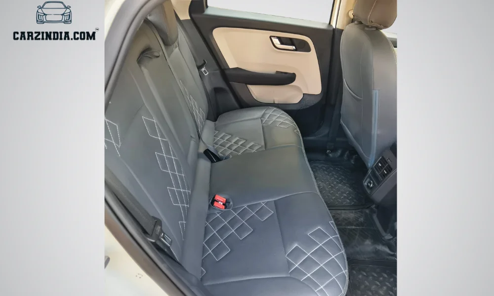 Car Photo 6