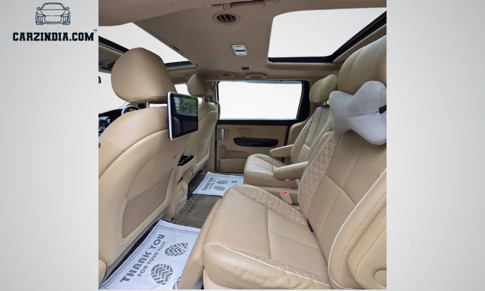 Car Photo 7