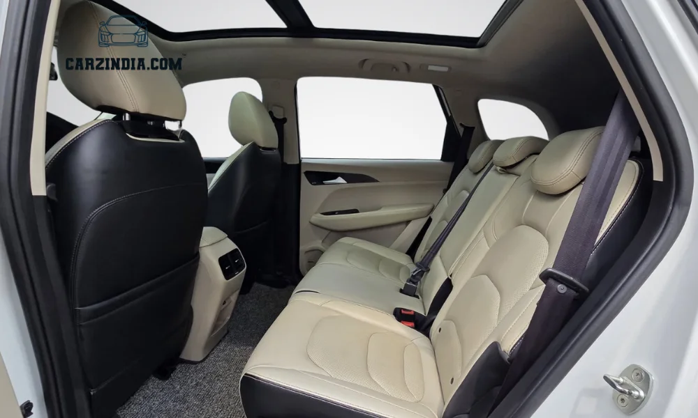 Car Photo 7