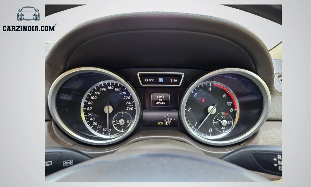 Car Photo 6