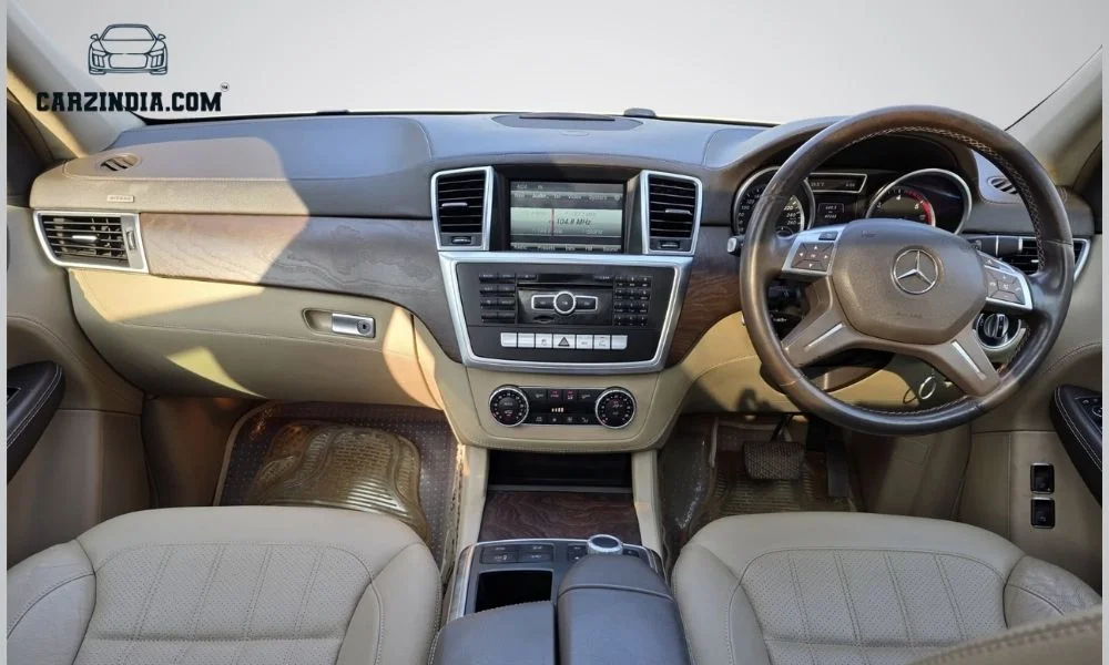 Car Photo 7