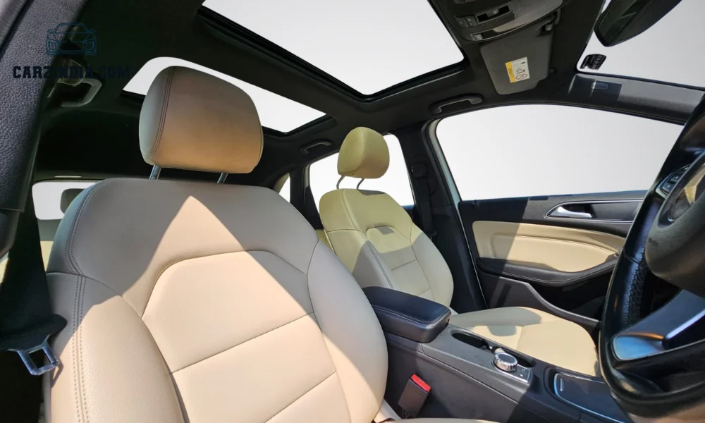 Car Photo 7