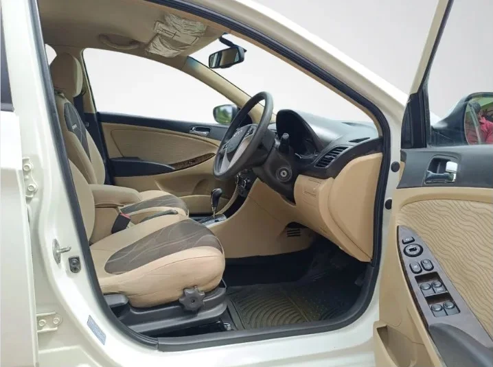 Hyundai Verna Fludic Sx
