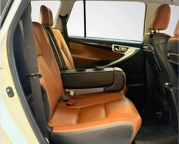 Toyota Innova Crysta