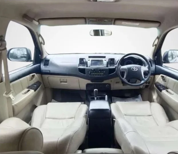 Toyota Fortuner 4*2