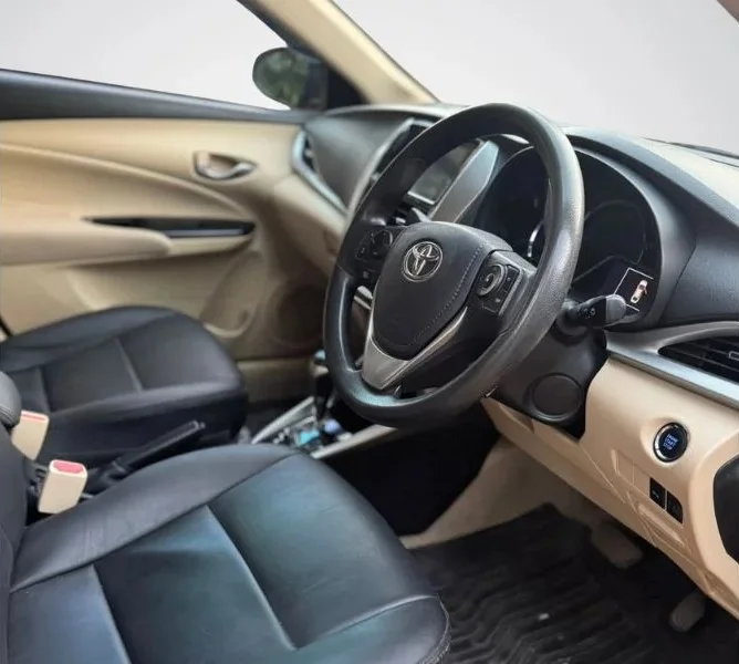 Toyota Yaris V CVT