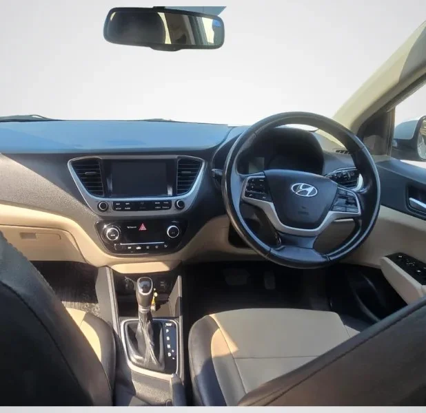 Hyundai Verna Fluidic SX