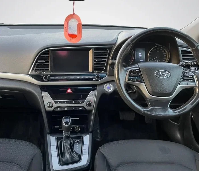 Hyundai Elantra SX