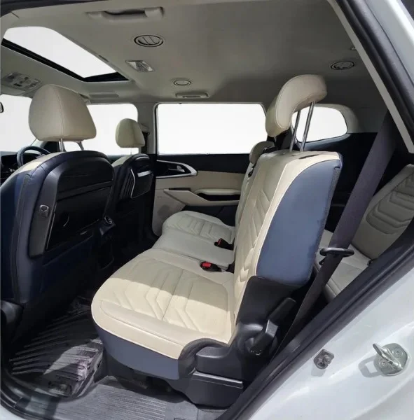 Kia Carens Luxury Plus