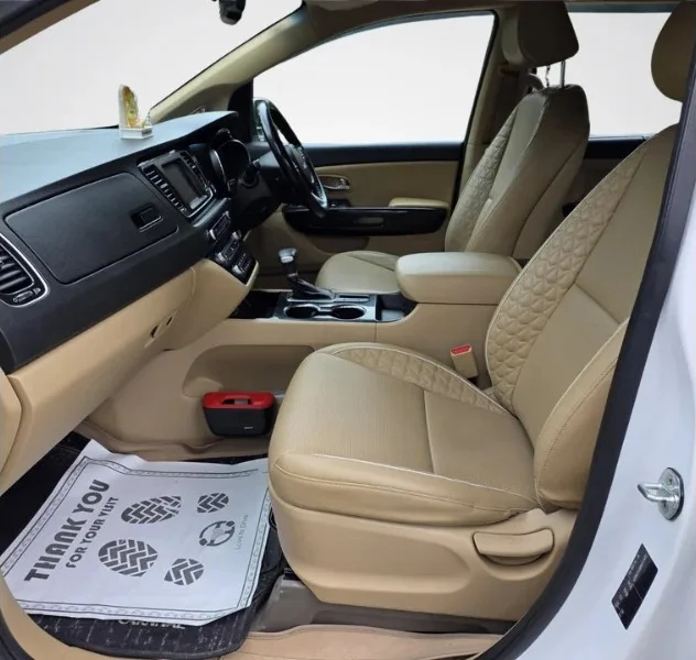 Kia Carnival Limousine