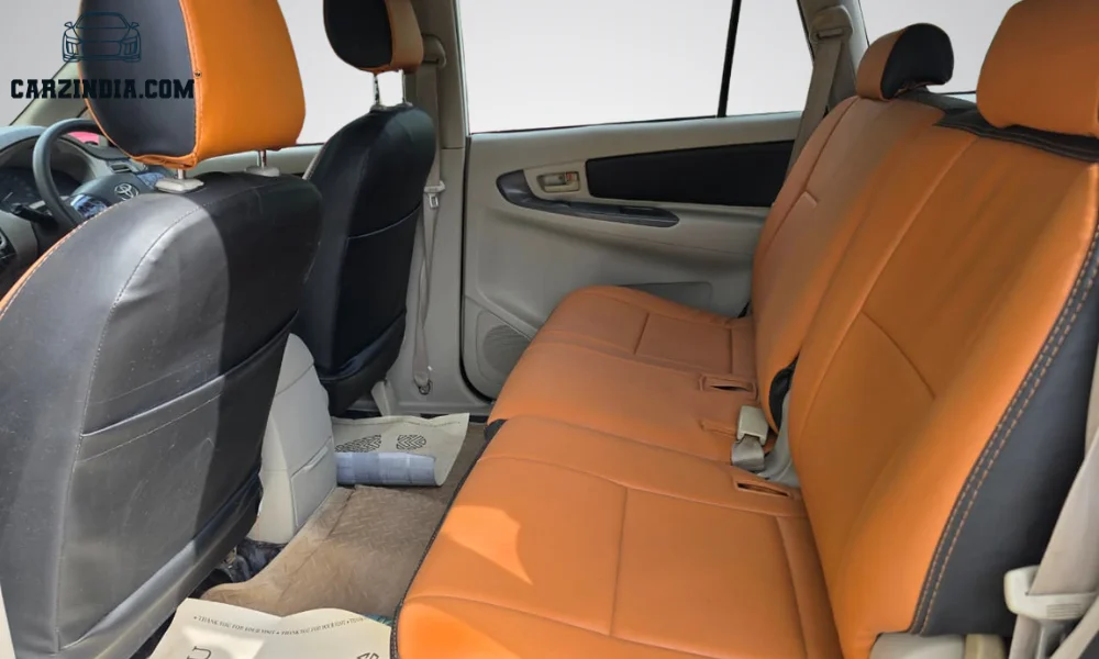 Toyota Innova G 8S