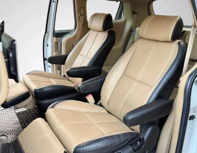 Kia Carnival Limousine