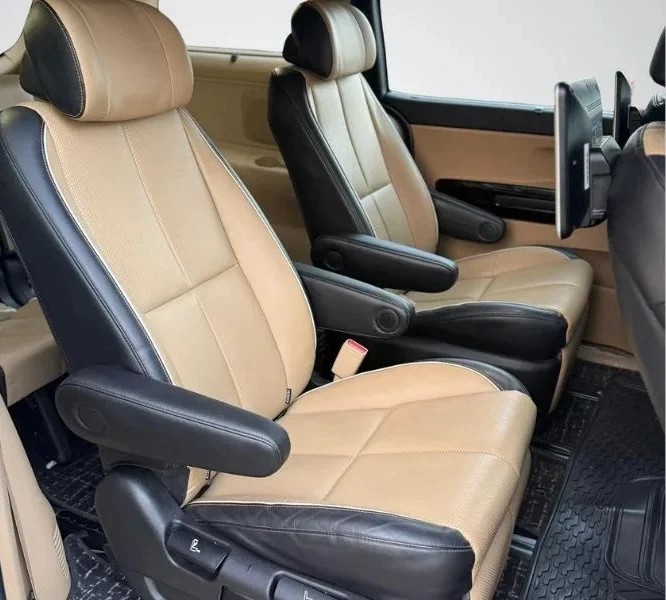 Kia Carnival Limousine