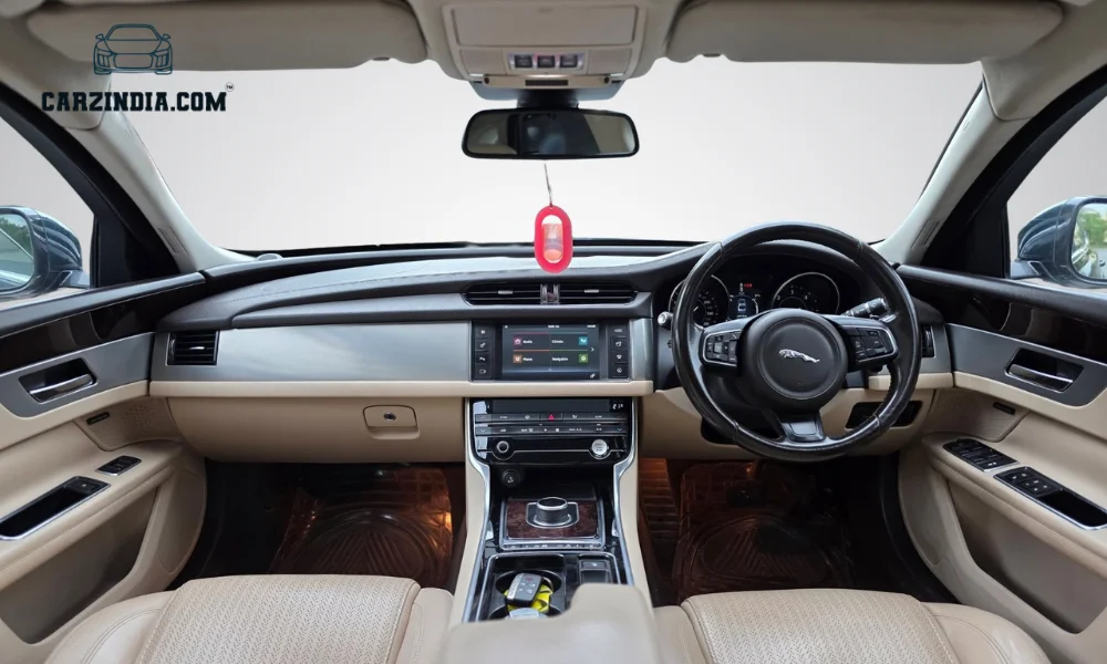Jaguar XF 2.0 Prestige