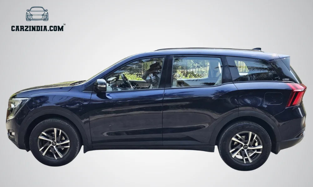 Mahindra XUV 700 AX5