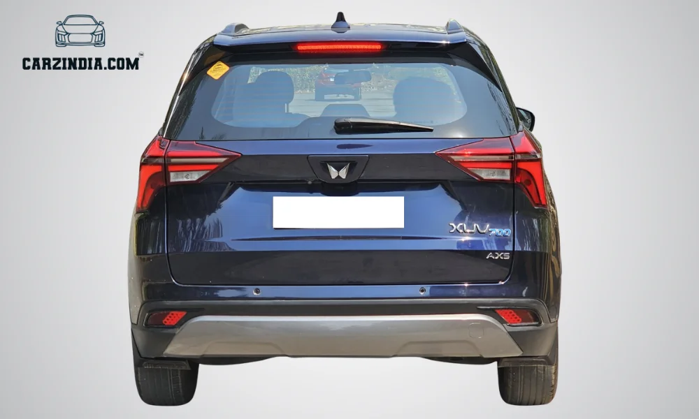 Mahindra XUV 700 AX5