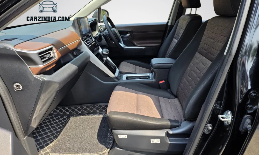 Toyota Hycross VX