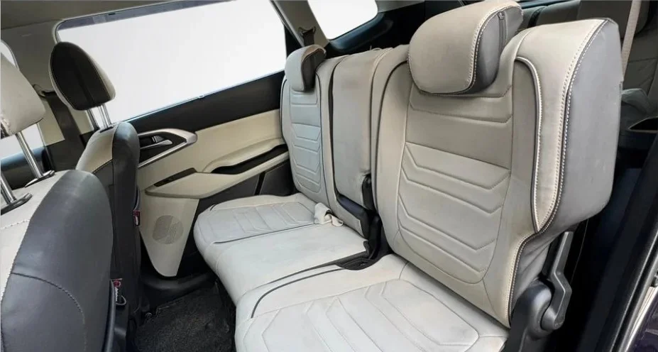 Kia Carens 1.5 6MT Prestige Plus 7