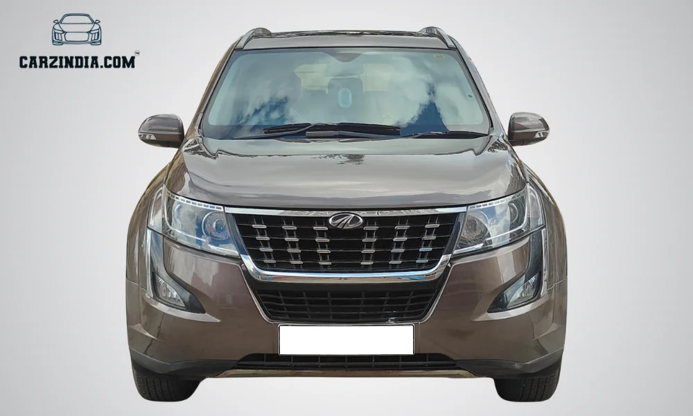 Mahindra XUV 500 W9