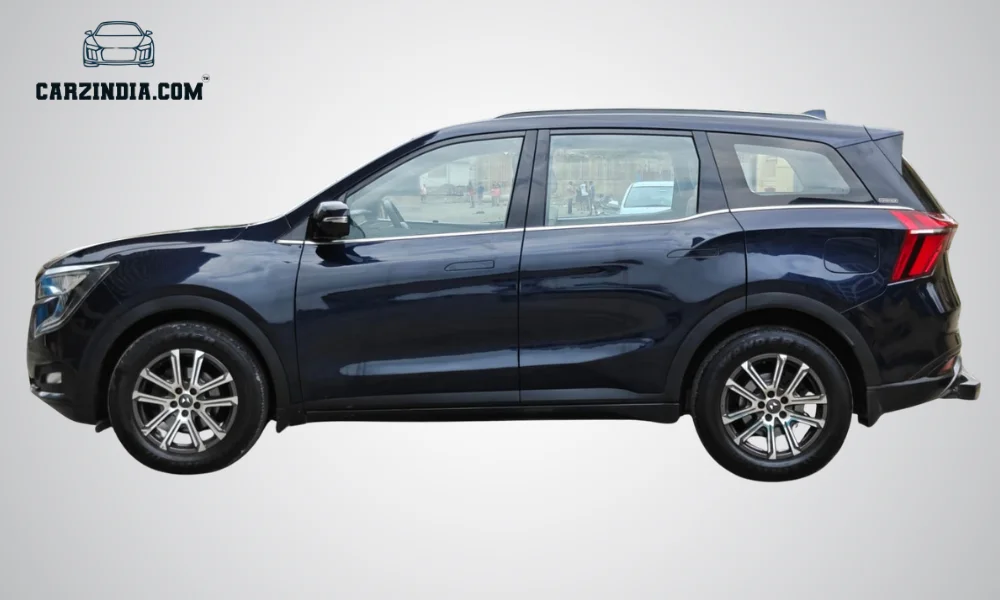 Mahindra XUV 700 AX7L 7S