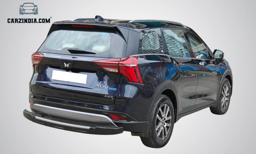 Mahindra XUV 700 AX7L 7S