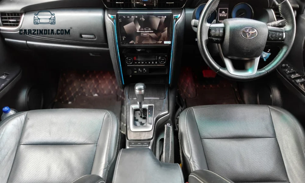 Toyota Fortuner AT