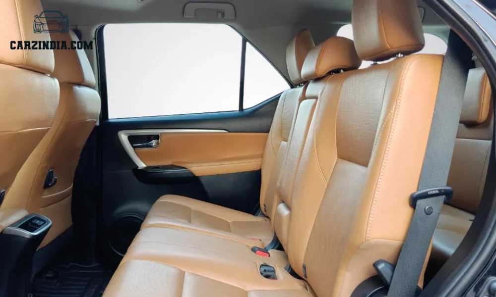 Toyota Fortuner AT