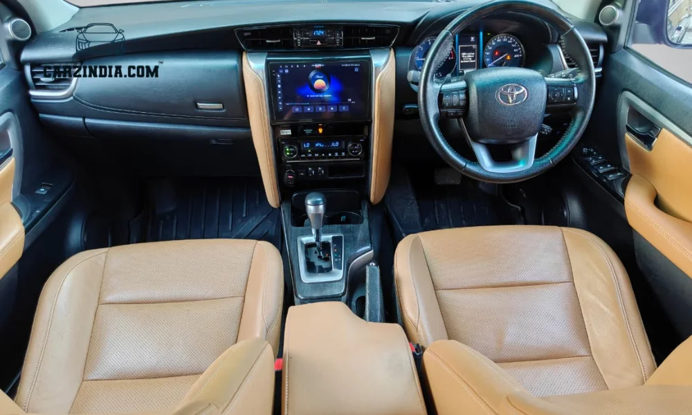 Toyota Fortuner AT
