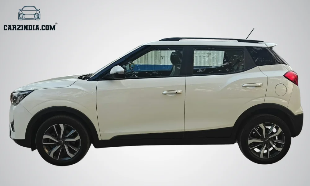 Mahindra XUV300 W8 (O) DS Bsvi AS