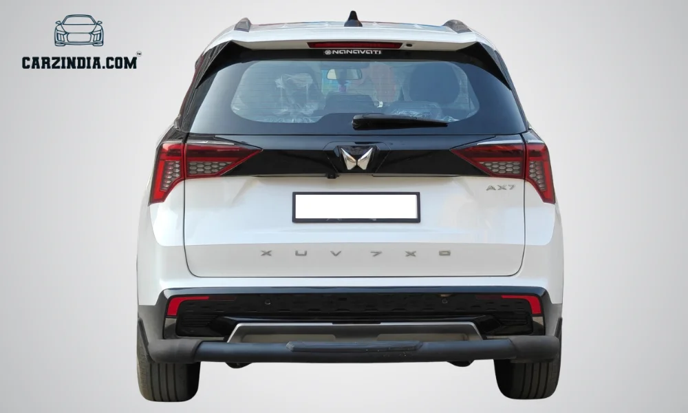 Mahindra XUV 7XO AX7 7S