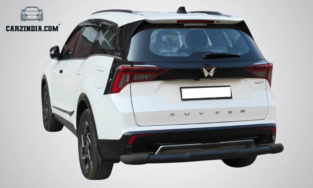 Mahindra XUV 7XO AX7 7S